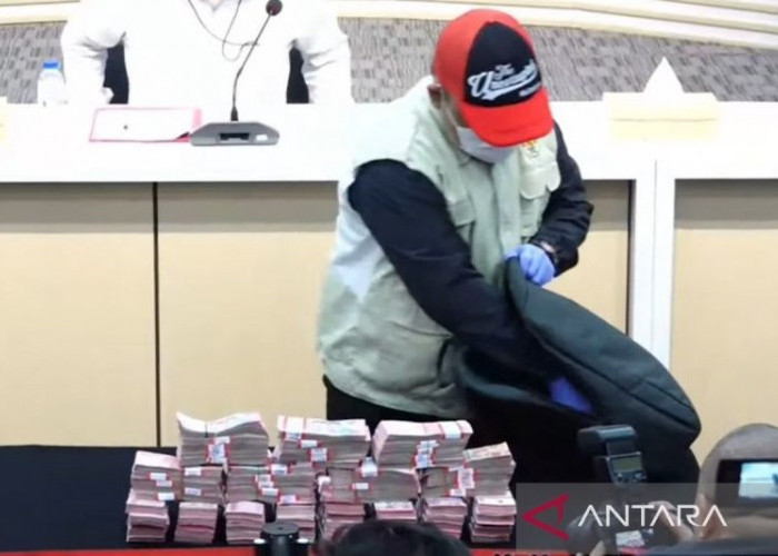 Resmi! KPK Tetapkan Ketua dan Wakil Ketua PN Depok Jadi Tersangka Korupsi