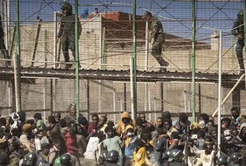 18 Migran Afrika Tewas Terinjak-injak 