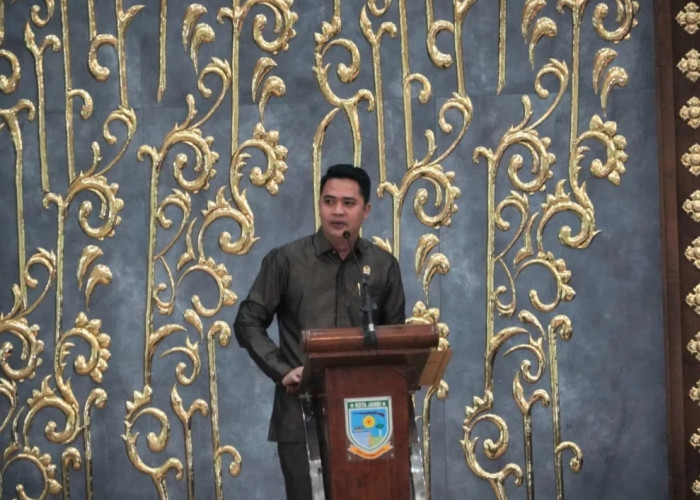 Tak Sedap Dipandang dan Berbahaya, DPRD Soroti Kabel Internet di Kota Jambi