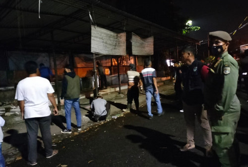    Dibongkar Tengah Malam, Lapak Kantin Samping Kejati Jambi