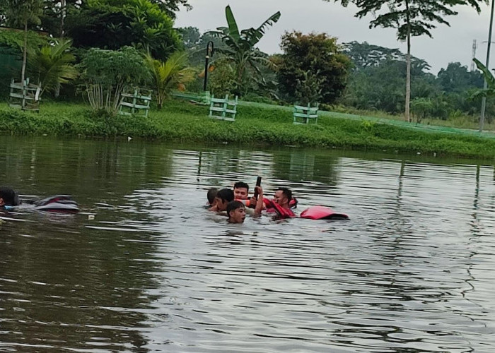 Tragis, Dua Bocah Meninggal Dunia Usai Tenggelam di Kolam Tapa Melenggang Depan Rumah Dinas Bupati Batanghari