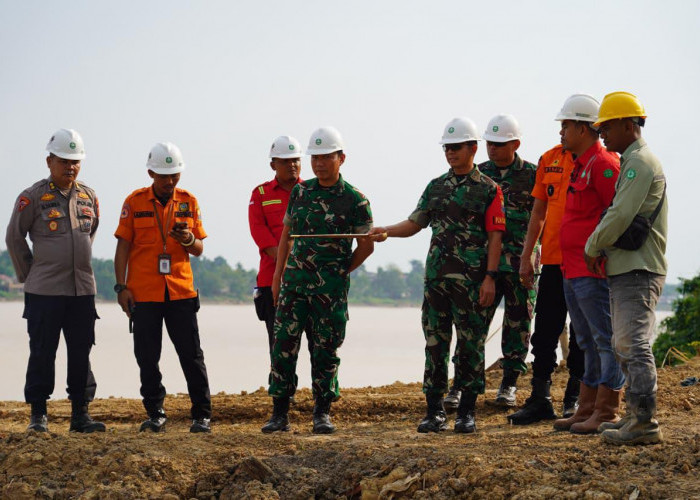 Plh. Dansatgas, Tinjau Water Intake dan Posko Mitigasi Karhutla PT WKS,Perkuat Sinergi Cegah Karhutla di Jambi
