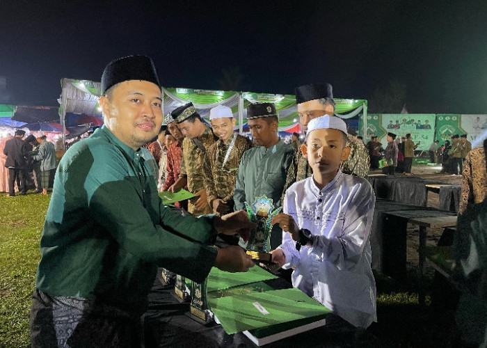 Ketua DPRD Batanghari Rahmad Hasrofi Hadiri Penutupan MTQ ke 54 Tingkat Kabupaten Batanghari