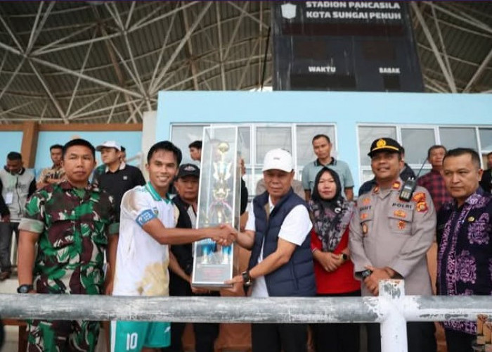 Sekda Alpian Apresiasi PSTK Cup, Mekar Jaya Tampil sebagai Juara