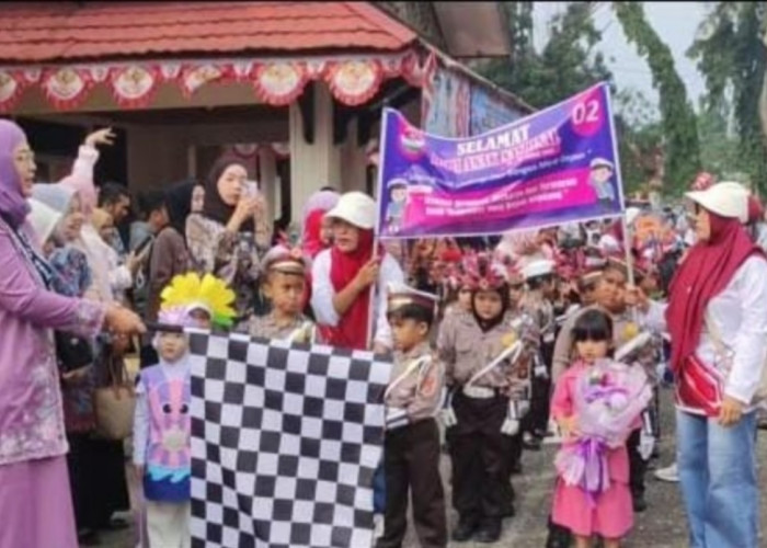 Buka Pawai HAN ke-41, Bunda PAUD Merangin Ajak Wujudkan Tumbuh Kembang Anak yang Sehat