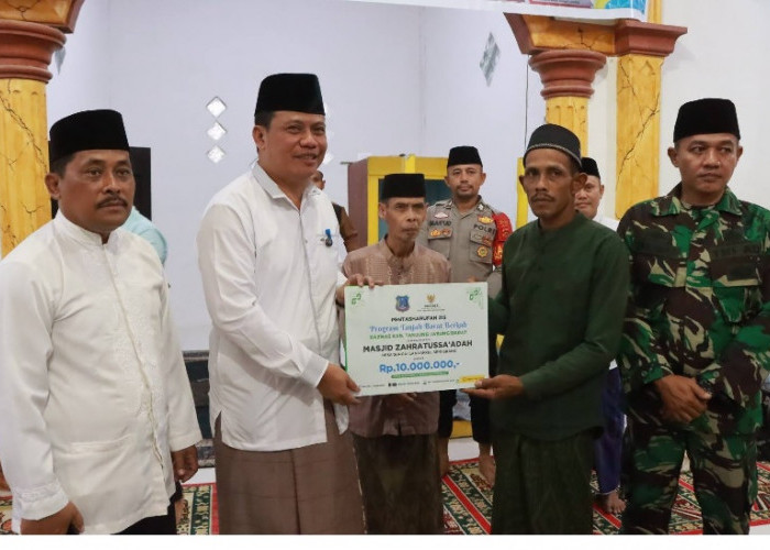 Pemkab Tanjab Barat Laksanakan Safari Ramadan di Desa Sungai Landak Kecamatan Senyerang