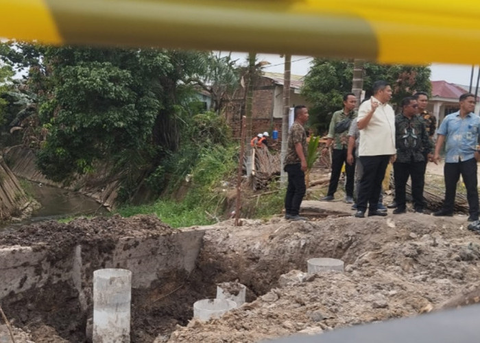 Jembatan yang Dinanti-nanti Warga Aur Kenali Mulai Dikerjakan