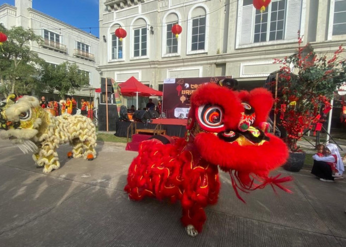 CFD CitraRaya Jambi Spesial Imlek, Hadirkan Barongsai dan Pohon Angpau