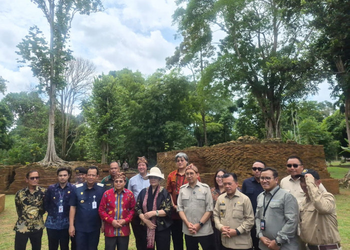 Al Haris Dampingi Menbud Fadli Zon di KCBN Muaro Jambi, Pemugaran Ratusan Candi Bakal Dikebut