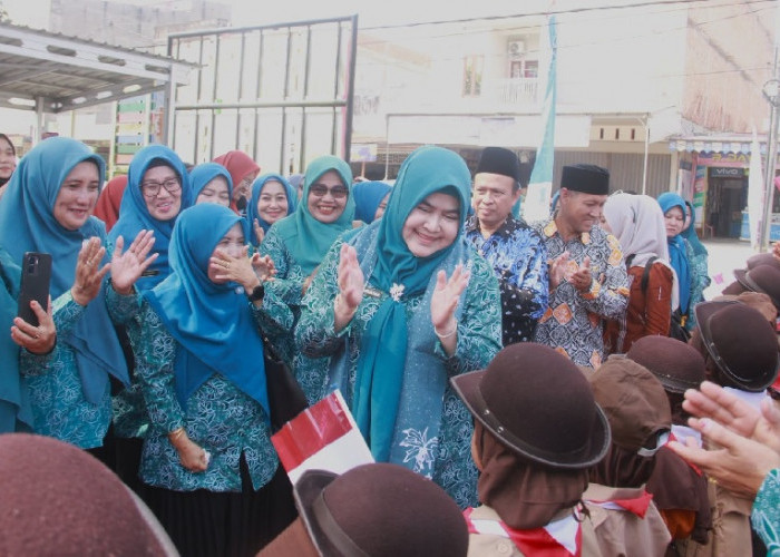 Peringati HAN 2026, Hj. Fadhilah Sadat Dorong Wajib Belajar 13 Tahun Lewat Program JAMBUL
