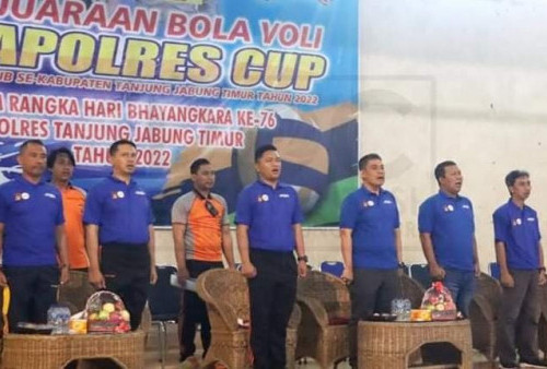 Bupati Tanjabtim Hadiri Pembukaan Kejuaraan Bola Voli Kapolres Cup