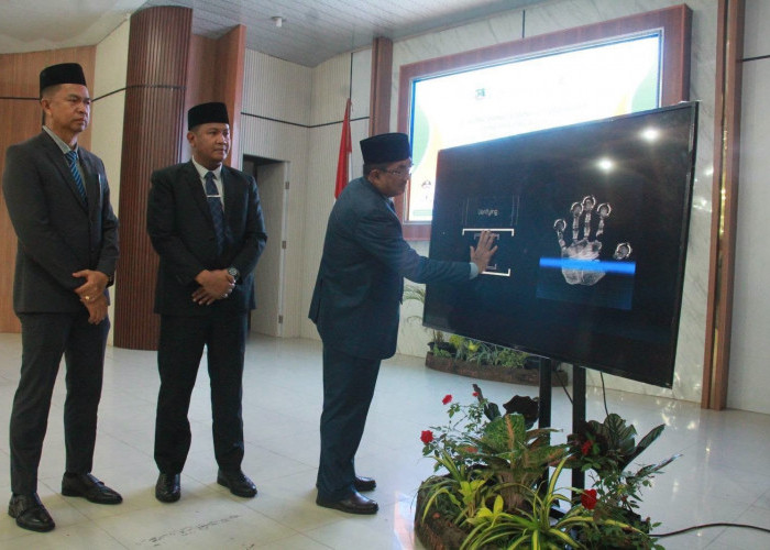 Bupati Anwar Sadat Luncurkan Aplikasi SIPENA untuk Perkuat Digitalisasi Pelayanan Kepegawaian