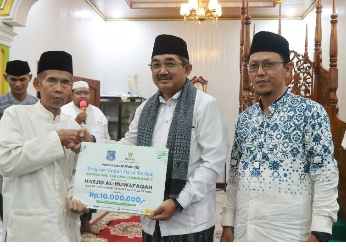 Safari Ramadhan di Kuala Betara, Bupati Anwar Sadat Pererat Silaturahmi dan Sampaikan Program Pembangunan