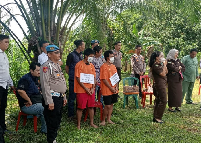 Polsek Kota Baru Gelar Rekonstruksi Kasus Pembunuhan di Pinang Merah 