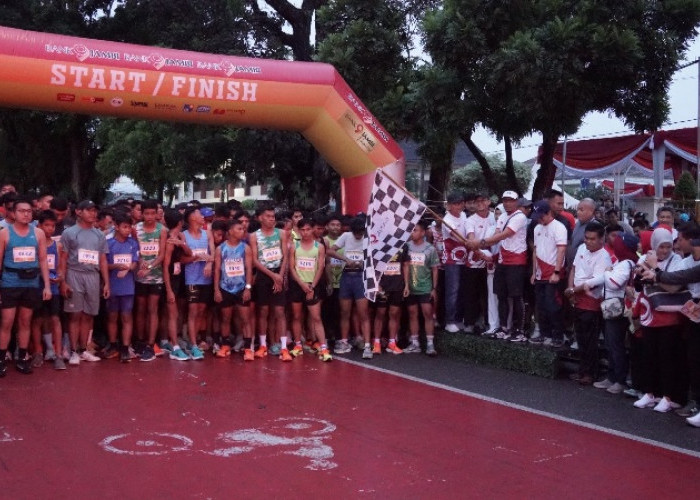 Ribuan Peserta Ambil Bagian dalam Fun Run HUT Bank Jambi ke-62