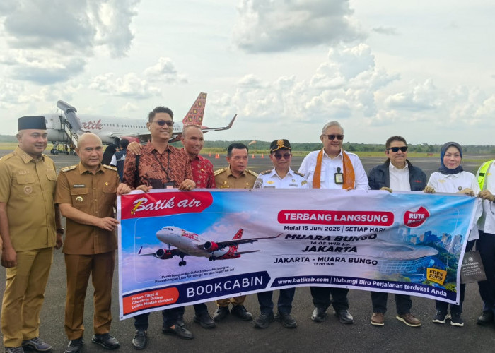 Batik Air Resmi Terbang ke Bandara Bungo, Gubernur Al Haris : Jawaban Kebutuhan Akses Transportasi Jambi