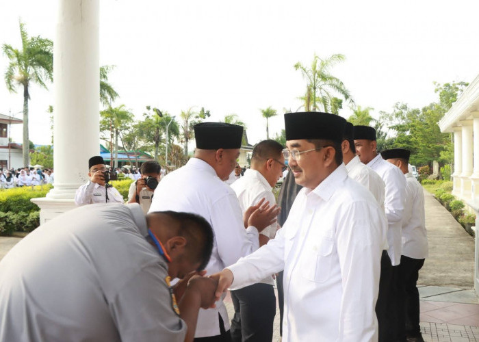 Bupati Anwar Sadat Pimpin Apel Gabungan Pasca Lebaran