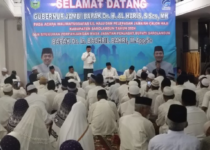 Al Haris Bersama Pj Bupati Bachril Bakri Lepas Ratusan JCH Sarolangun