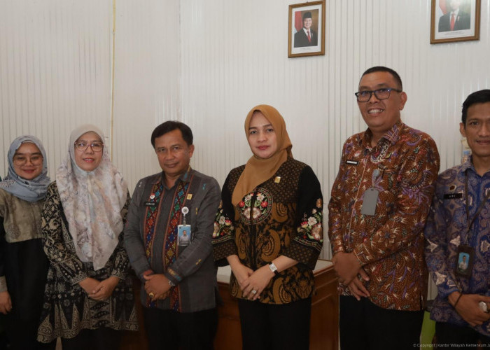 MPW Provinsi Jambi Serahkan SK Pemegang Protokol Notaris, Perkuat Kepastian Hukum dan Tertib Administrasi