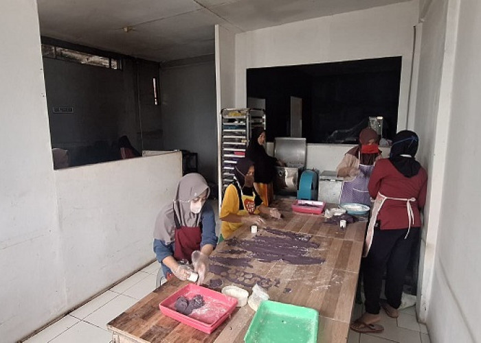 Berbekal Pinjaman Modal dan Pendampingan BRI,Perempuan Ini Dirikan Kelompok Wanita Tani di Kaki Gunung Ciremai