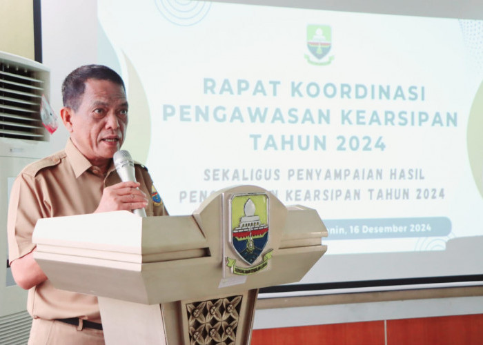 Pemerintahan Provinsi Jambi Berikan Penghargaan Kearsipan 2024