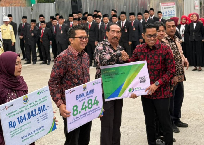 BPJS Ketenagakerjaan Berikan Apresiasi pada HUT ke-63 Bank Jambi