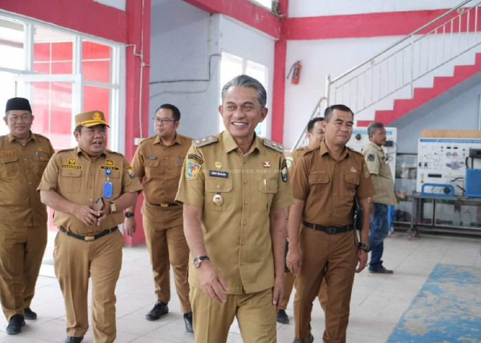 Wabup Muaro Jambi Hadiri Tasyakuran dan Milad Muhammadiyah ke-113 di SMK Muhammadiyah Sungai Bahar