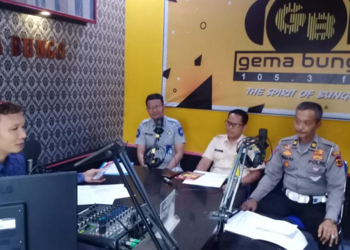Mengudara di Radio Gema Bungo Jasa Raharja dan Tim Samsat Informasikan Soal Pajak Kendaraan 