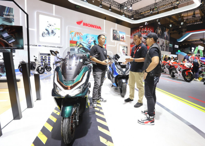 New Honda PCX160 Jadi Idola Konsumen IIMS 2025