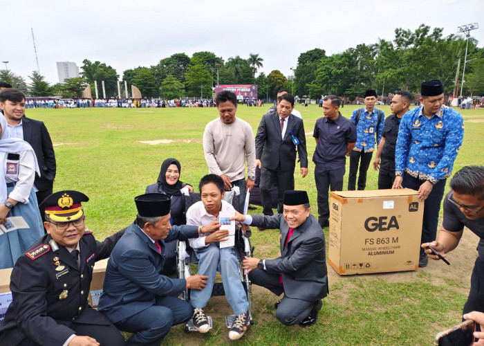 Pemprov Jambi 'Lunasi' SPP 340 Siswa Sekolah Swasta Kurang Mampu di Kota Jambi