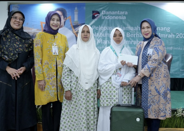  Perkuat Ekosistem Haji & Umrah, BSI Berangkatkan 50 Nasabah Tabungan Haji Terpilih