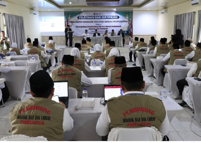 46 Pembimbing Haji Profesional Hasil Kerja Sama UIN-Kemenhaj Jambi Siap Layani Jemaah