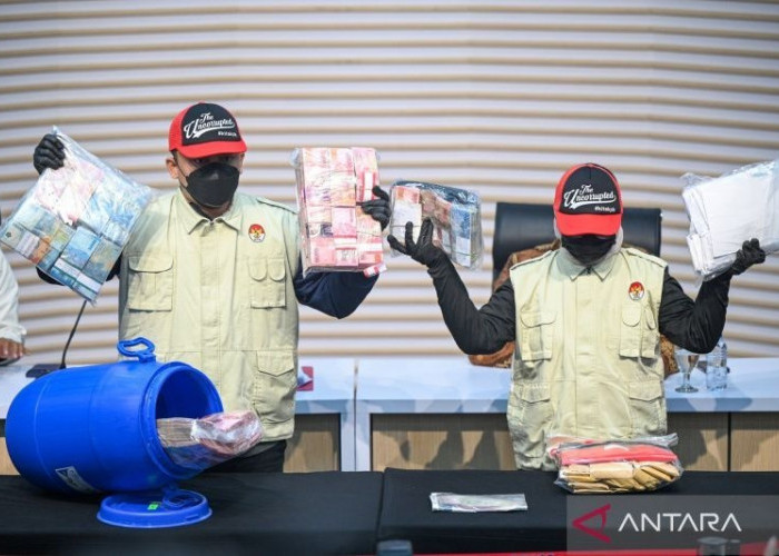 KPK Ungkap Kepala BPK Jateng Minta Rp600 Juta, Bupati Klaten Nego Jadi Rp400 Juta