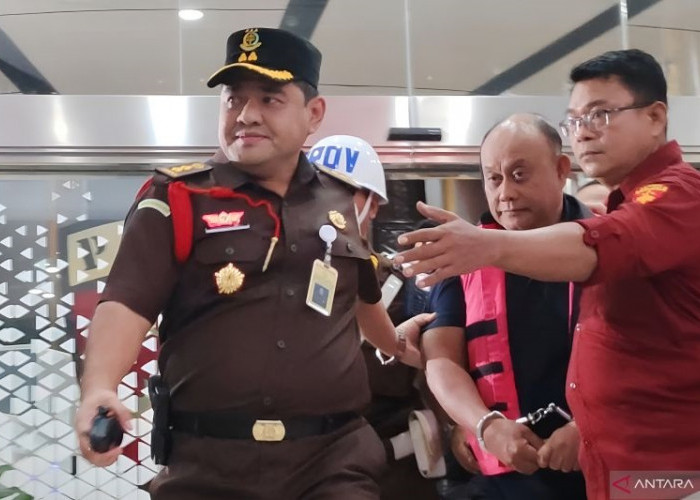 Usai Geledah Kantor BGN, Kejaksaan Tahan Mantan Kepala BGN Dadan Hindayana