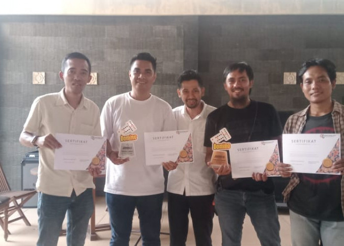 Jurnalis Mendominasi Juara Turnamen Domino HUT Jambi Ke-68 