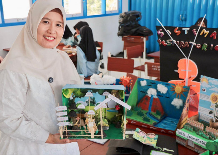 Pesona Diorama Hidup di Kelas Ibu Sandri