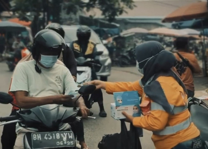 PT SAS Bagikan 10.000 Masker untuk Warga Jambi yang Terdampak Kabut Asap