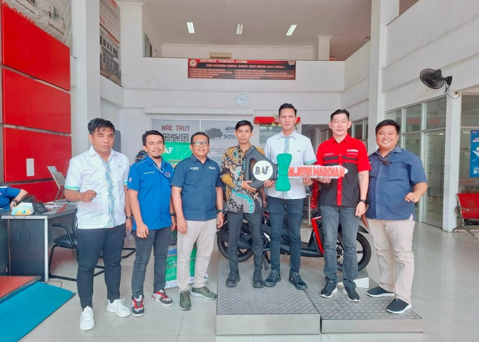 Pemenang Program Semarak Berkah BAF tahun 2026  Terima Hadiah Yamaha Mio M3 
