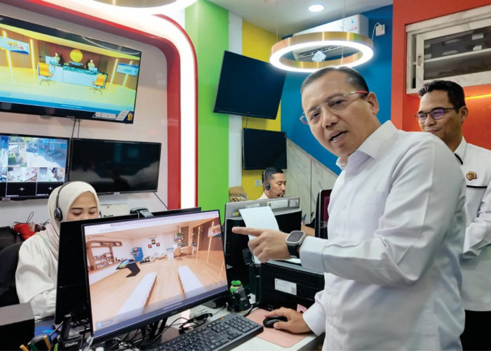 Staf Ahli Bidang Teknologi Informasi Tinjau Kantah Virtual Kota Tangerang: Benar-benar _Digital Twin_