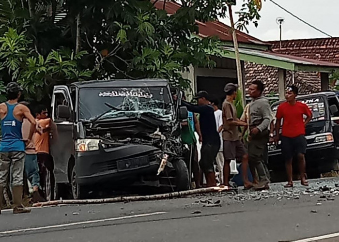 Empat Mobil Terlibat Kecelakaan Beruntun di Sekernan, Dua Orang Luka-luka 