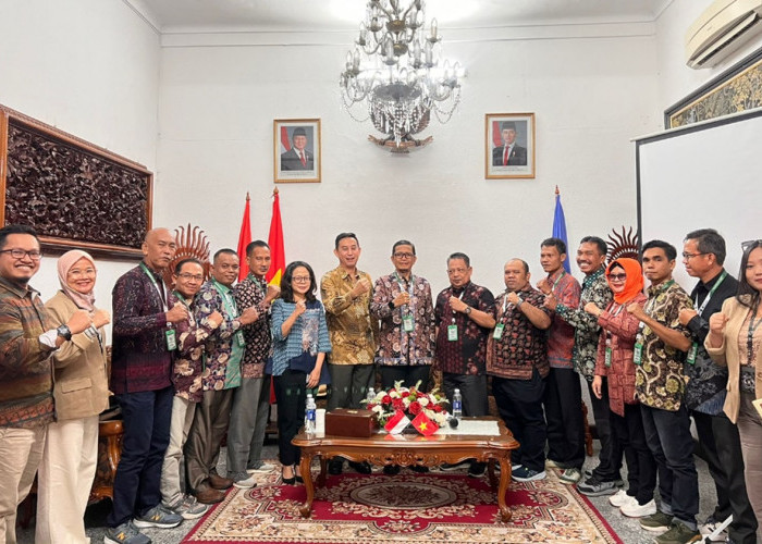 Konjen RI Kaget Kades Tangguh Batanghari Belajar Hingga ke Negeri Vietnam