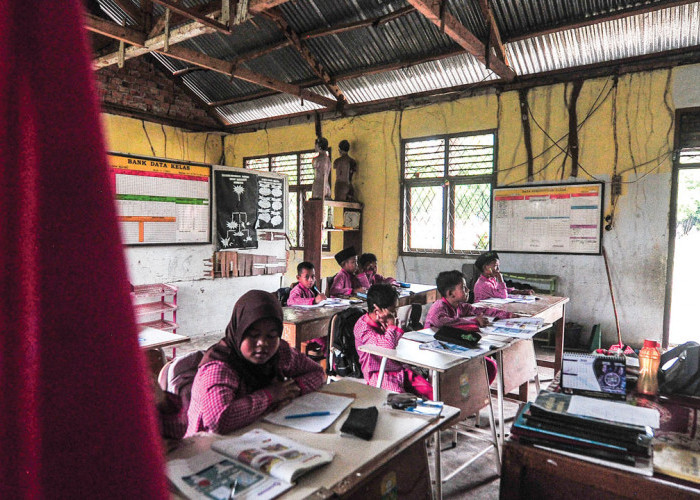 Dewan Dorong Percepatan Perbaikan Ruang Kelas Sekolah yang Rusak