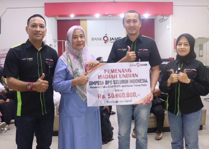 KCU Bank Jambi Serahkan Hadiah Rp50 Juta kepada Pemenang Nasional Tabungan SIMPEDA XXXVII Tahun 2026