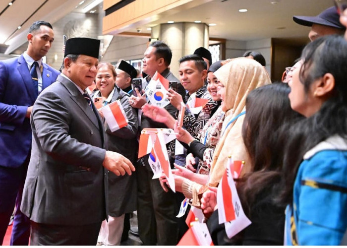 Tiba di Seoul, Presiden Prabowo Disambut Hangat dan Penuh Kebanggaan oleh Diaspora Indonesia