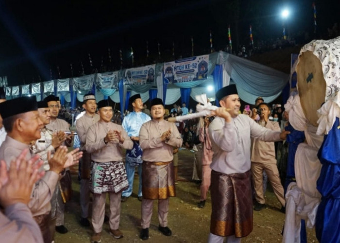 Bupati Merangin M. Syukur Ajak Warga Hidupkan Kembali Tradisi Mengaji di Rumah