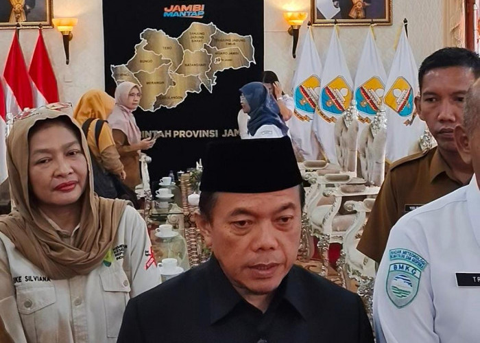 ISPU Jambi Meningkat, Gubernur Al Haris Instruksikan Warga Batasi Aktivitas Luar dan Buka Opsi Sekolah Daring