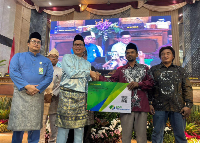BPJS Ketenagakerjaan Lindungi 2.474 Nelayan Tanjab Timur, Santunan JKK Rp213 Juta Diserahkan