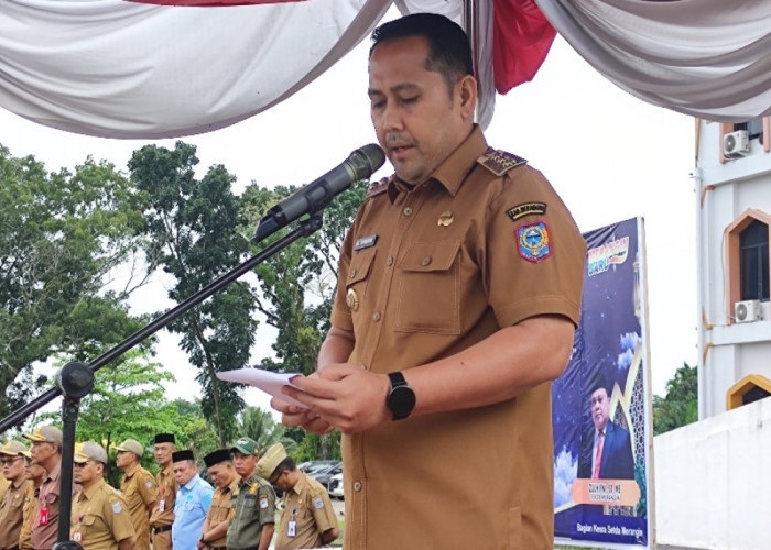 Apel di Tengah Gerimis, Bupati M. Syukur Tegaskan Kedisiplinan dan Pola WFH