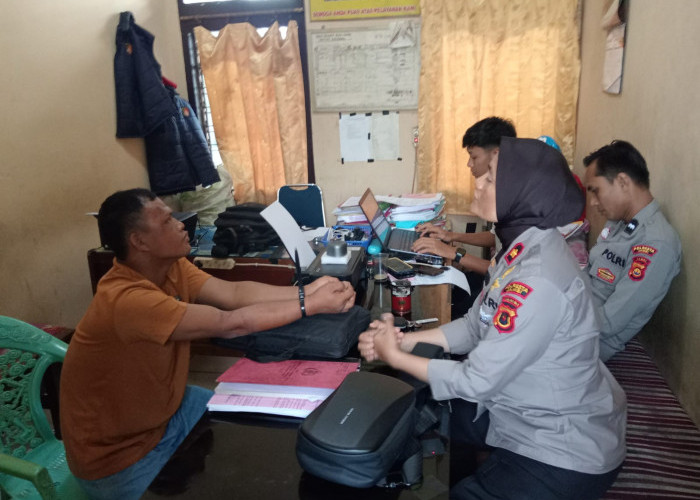 Pria Diduga ODGJ Diamankan Usai Masuk ke Rumah Warga, Sempat Diamuk Massa