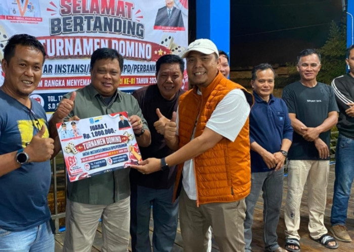 Sekda Merangin Zulhifni Keluar sebagai Juara Pertama Turnamen Domino HUT ke-81 RI